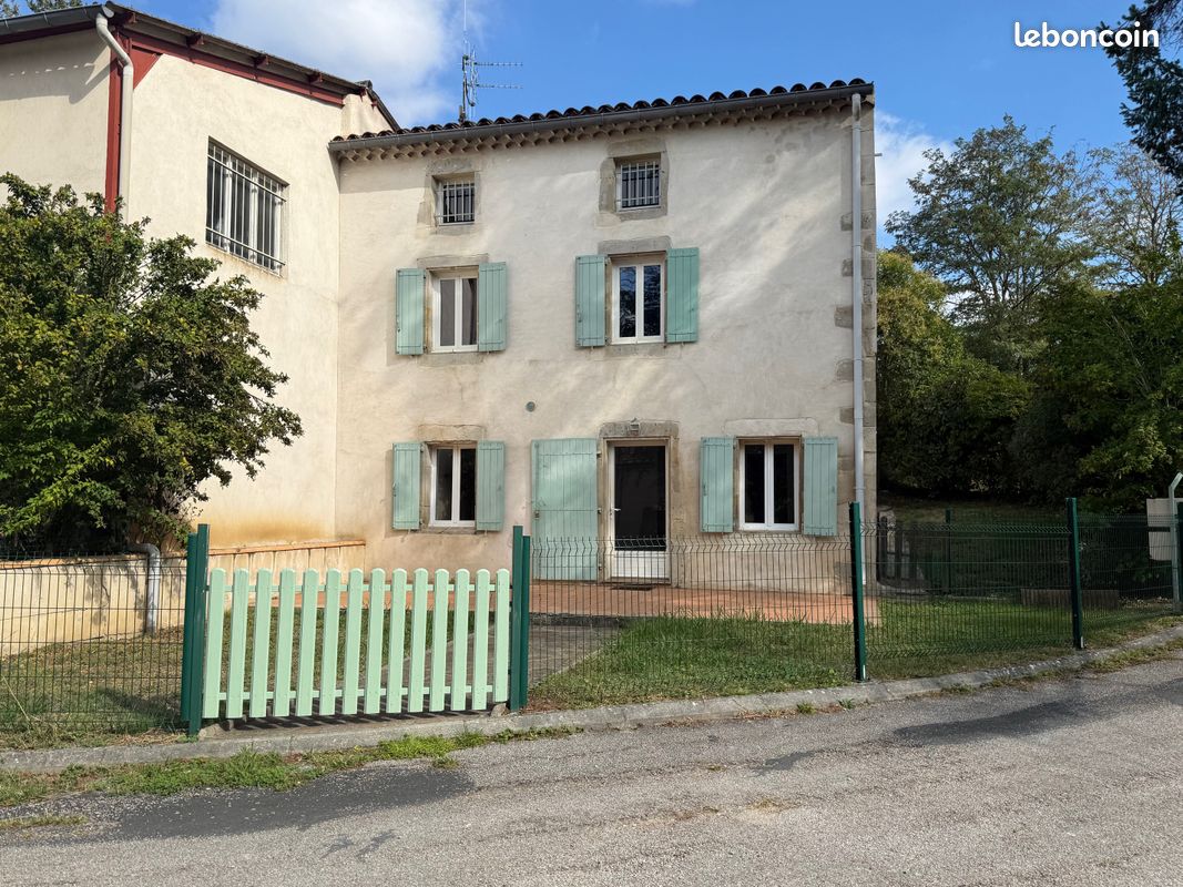 Maison 4 pièces 107 m² · à Castres · 107 m² · 750 €/mois