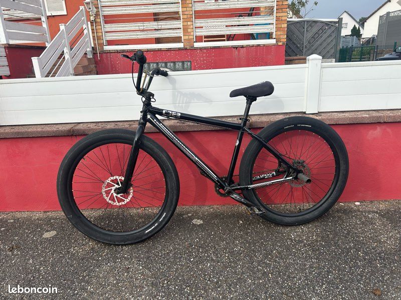 Vélo C2 collective bike Vélos