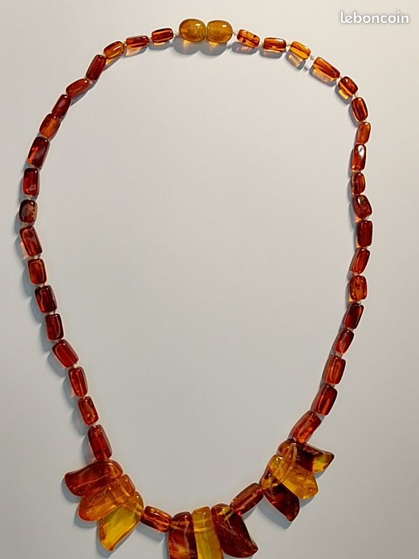 Collier En Ambre Baltique Brut Multicolore - Billes Naturelles - Longueur 50 Cm - Neuf Sans Emballage