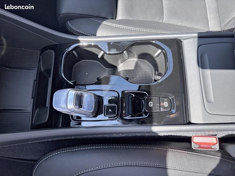 Volvo XC40 B3 163ch Plus DCT 7 (image 25)