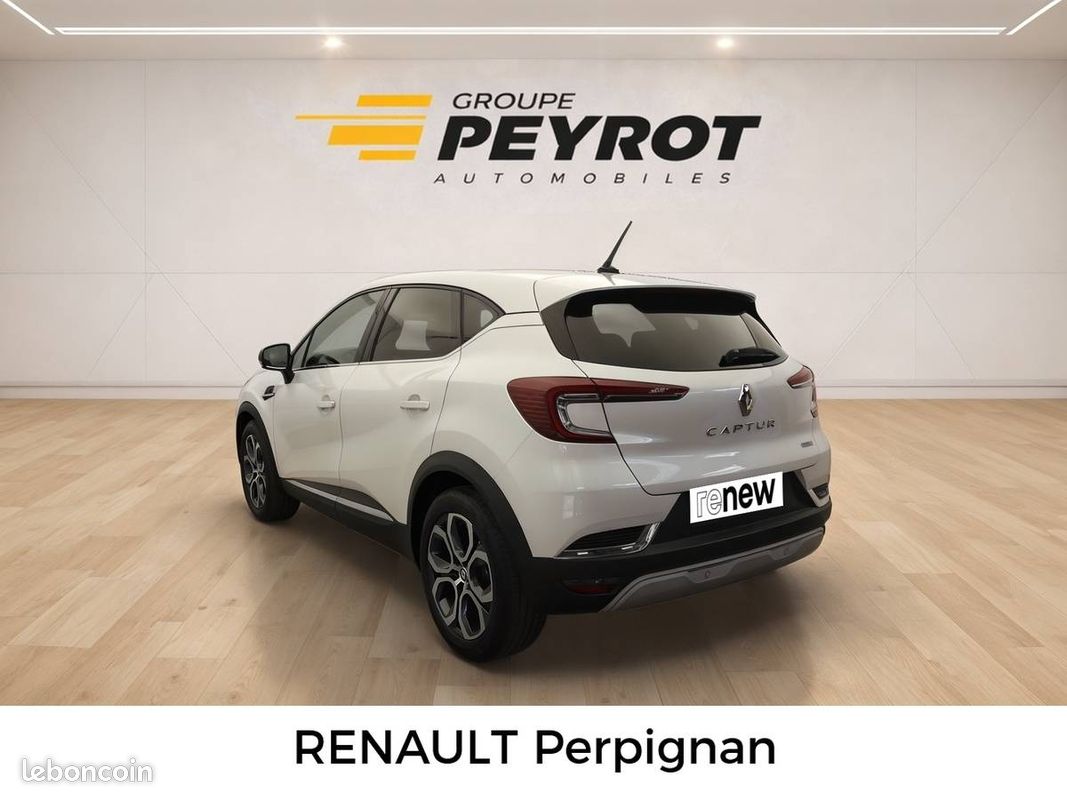 RENAULT Captur E-Tech 145 - 21 Intens (image 7)