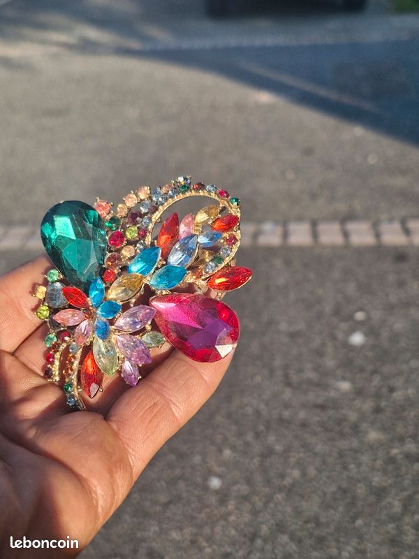 Broche Vintage En Cristal Multicolore - Métal Argenté, Référence K28, Occasion