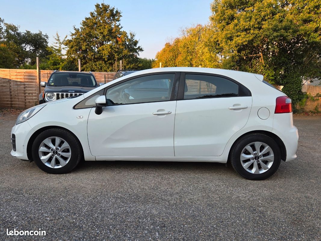 Kia Rio 1.2 cvvt 85ch 72mkm An11.2016 (image 10)