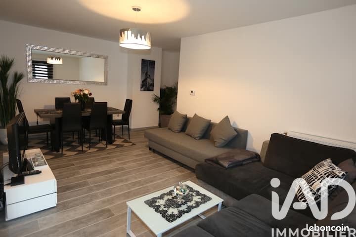 Appartement 3 pièce(s) 64 m²à louer Serris