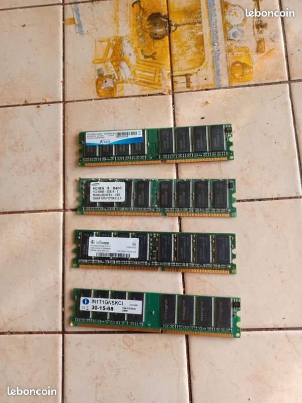 Barrettes memoire ram ordinateur fixe (image 1)