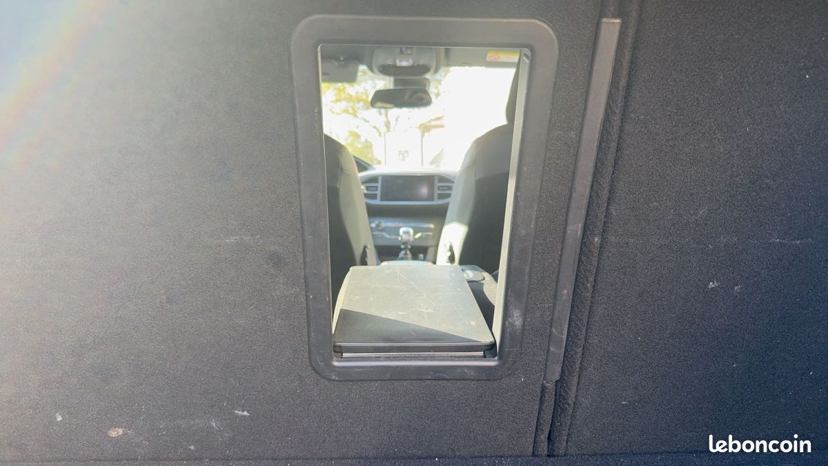Peugeot 308 SW II 1.2 PureTech 130 GT Line (image 25)