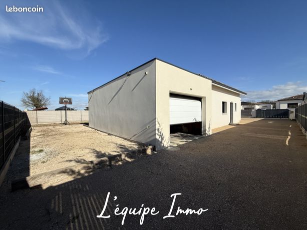 https://img.leboncoin.fr/api/v1/lbcpb1/images/78/0f/9e/780f9e9fc84a7120abe8d9f6468e79da0b9a2c26.jpg?rule=ad-image