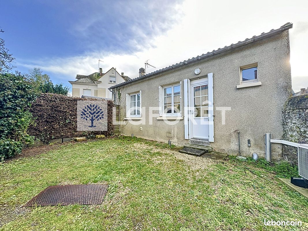 Maison 2 pièces 29 m² · à Saint-Varent · 29 m² · 350 €/mois