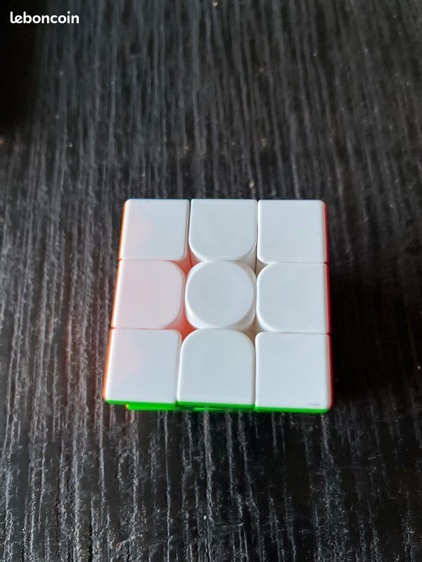 Rubik’s cube état neuf (image 2)
