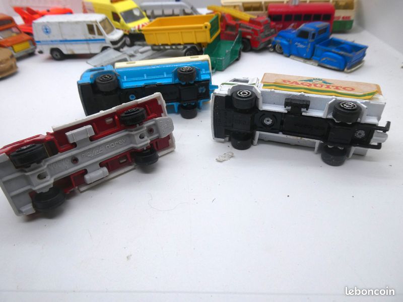 Lot de petite voiture MC TOY Macau année 80 époque majorette