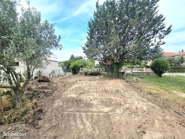 Terrain 281 m² MALLEMORT