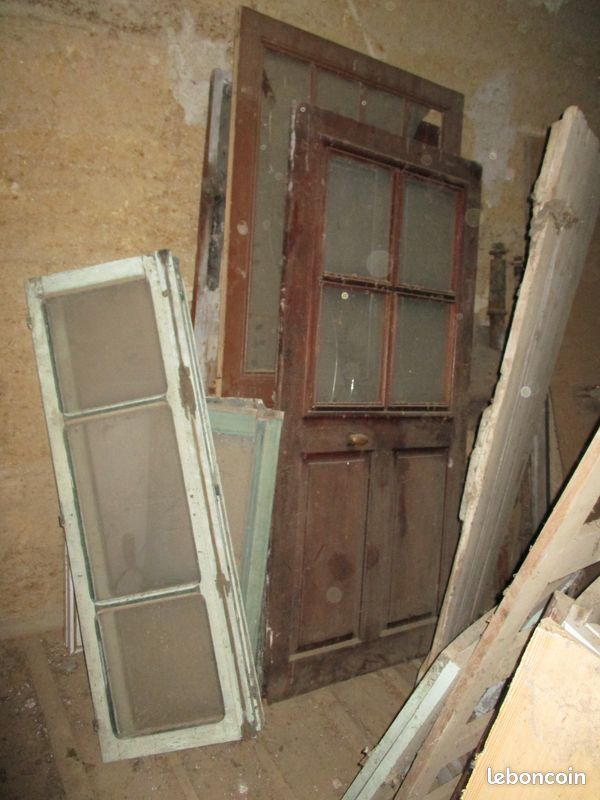 Portes et fenetres anciennes (image 1)