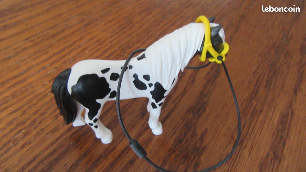 Playmobil Lot 3 poneys + 1 cheval (image 2)