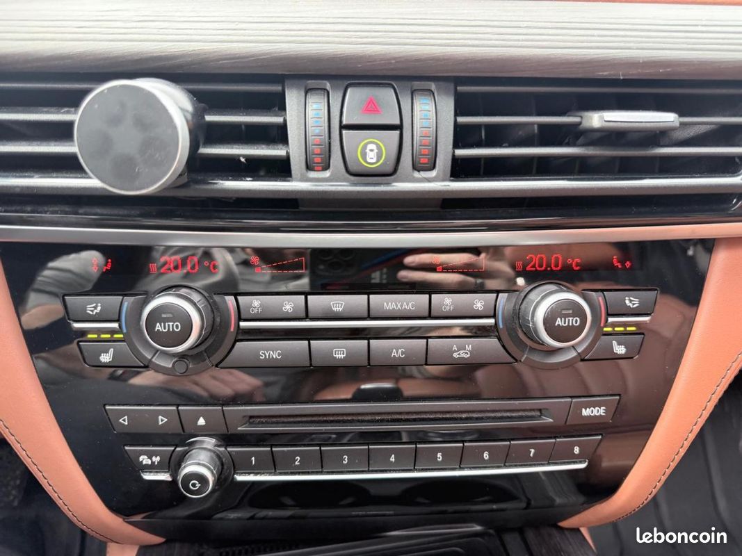 BMW X5 xDrive 40d - BVA Sport 5pl F15 F85 M Sport PANO/BO/ELECS/CHAUFFANTS/AMBIANCE/HEADUP (image 28)