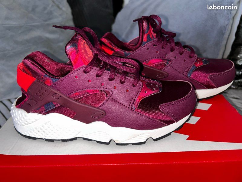 Nike air Huarache run print bordeaux Chaussures