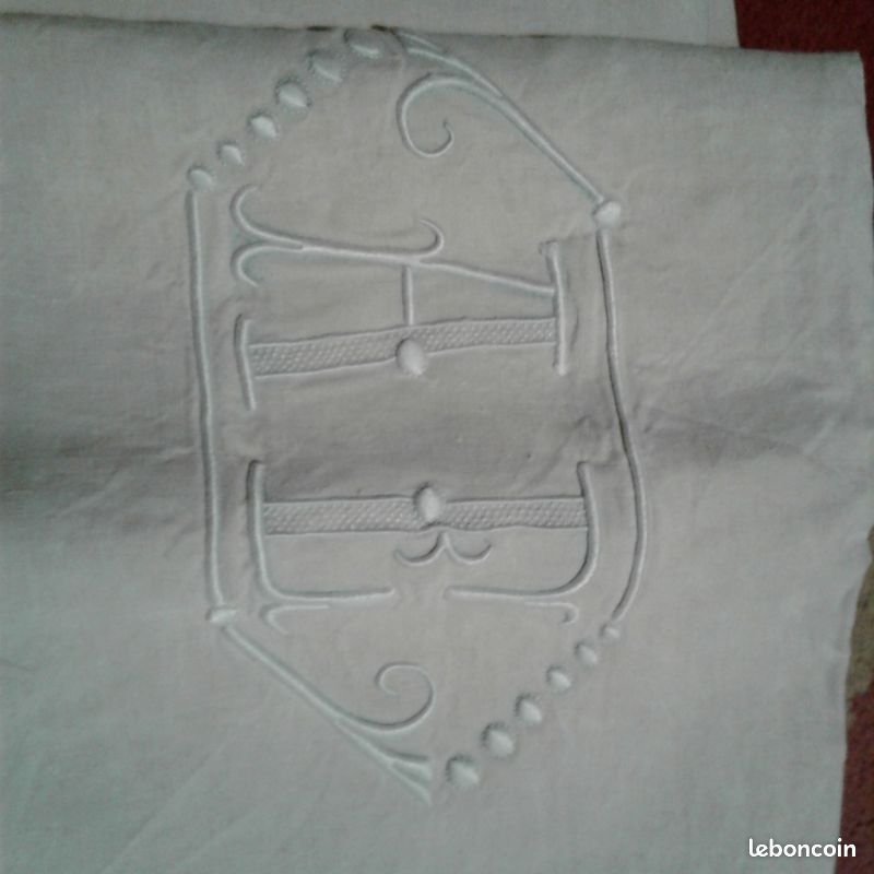 Anciens draps brodés lin TBE (image 2)