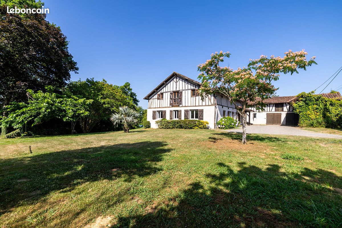 Maison 7 pièces 265 m² · à Mont-de-Marsan · 265 m² · 299 000 €