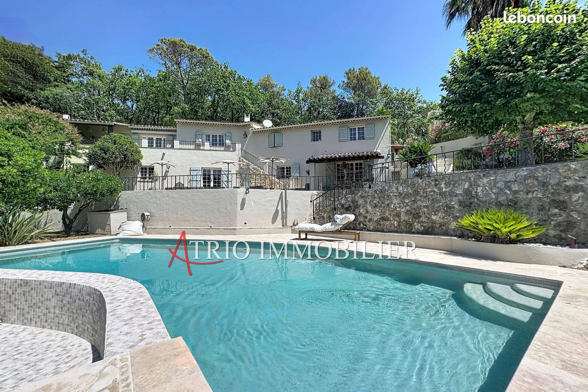 Maison 9 pièces 280 m² · à Tourrettes-sur-Loup · 280 m² · 1 358 000 €