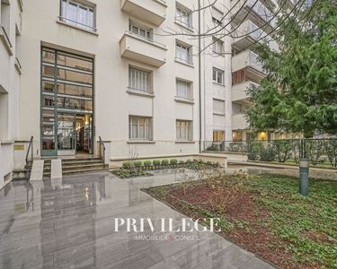 Appartement 295 000 € - 51 m²