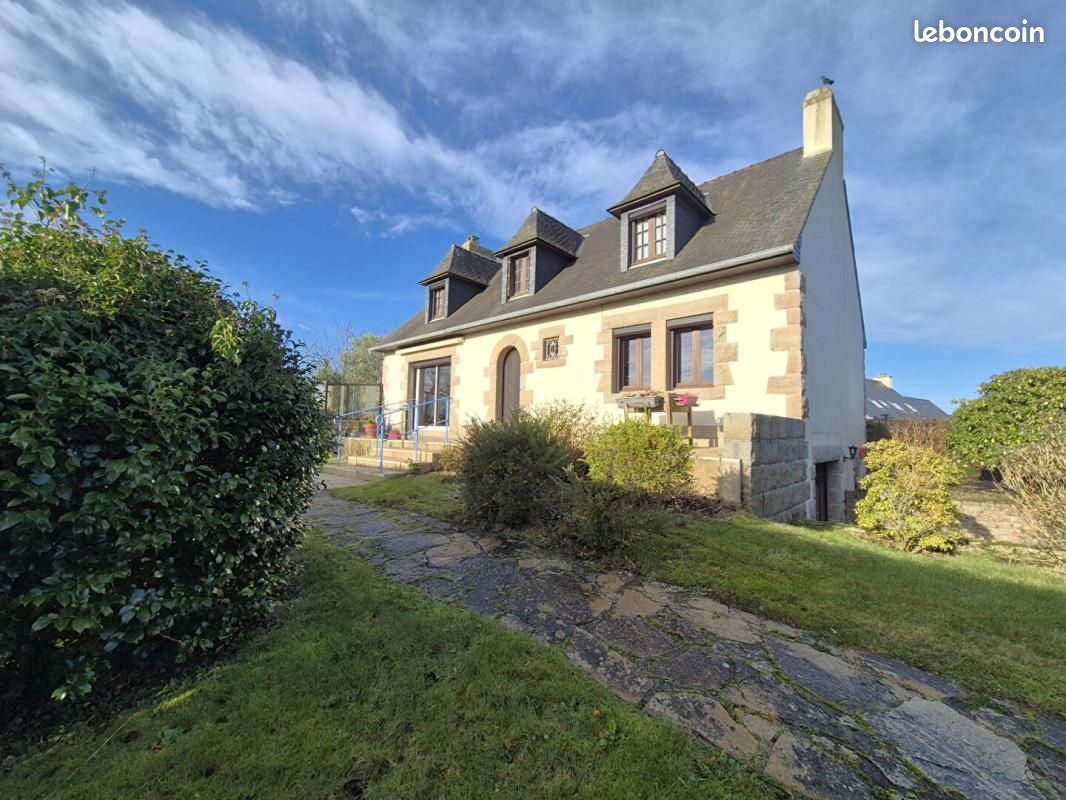 Maison 6 pièces 130 m² · à Penvénan · 130 m² · 349 650 €