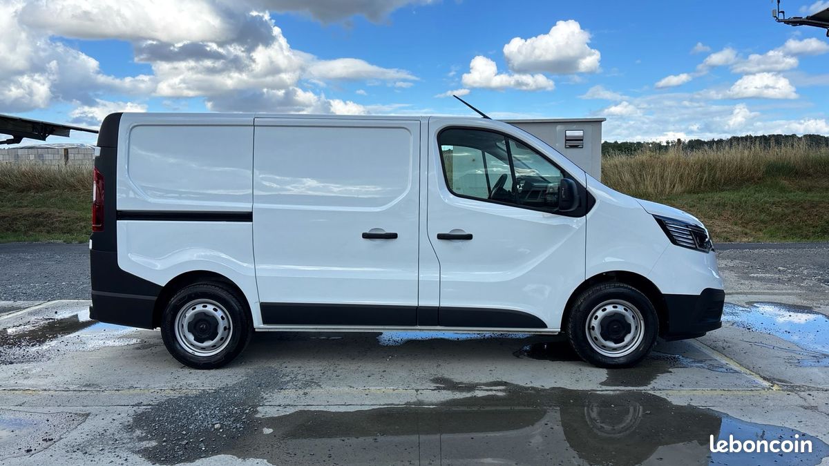 Renault trafic fg blue dci 130 l1h1 3t gsr2 advance (image 6)