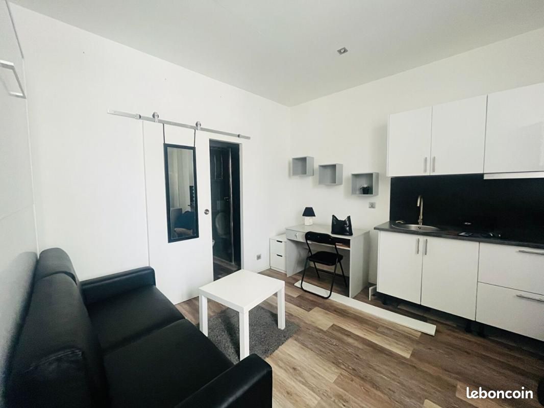 Appartement 1 pièce 17 m² · à Bordeaux · 17 m² · 552 €