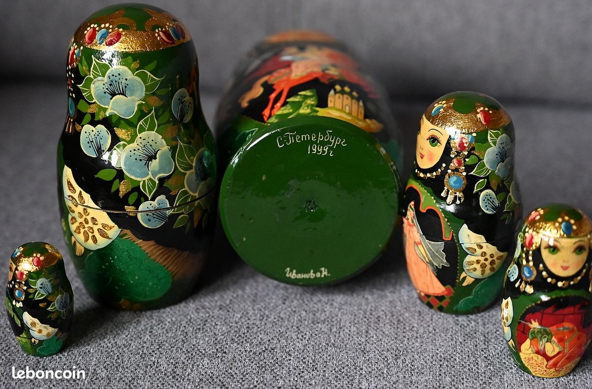 Filles Russes Poupées Gigognes Artisanat Peint Main Décor Maison