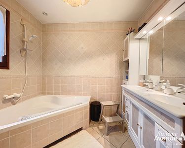 Maison 490 000 € - 157 m²