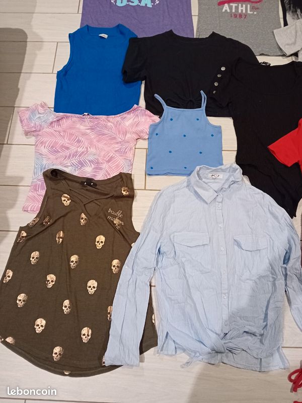 Lot de vêtements taille S (image 2)
