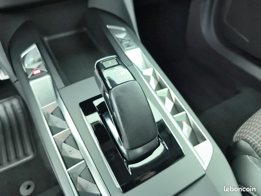 DS DS 3 E-Tense Performance Line+ (image 12)