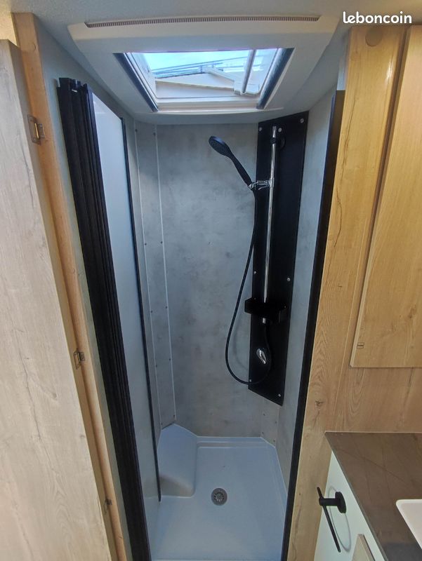đïž Camping-car ProfilĂ© FLORIUM MAYFLOWER 67LO Maxi Salon đïžđ (image 10)