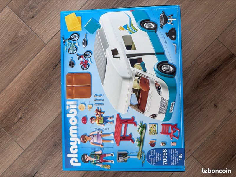 Playmobil Camping Car (image 2)