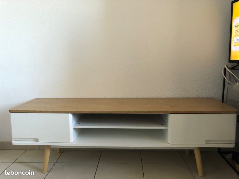 Meuble télévision (image 1)
