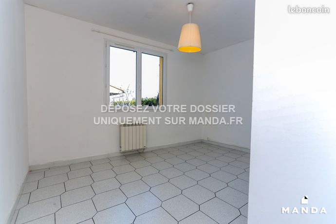 https://img.leboncoin.fr/api/v1/lbcpb1/images/78/28/88/782888164511f55a841a631194afbdd02a2bd178.jpg?rule=ad-image