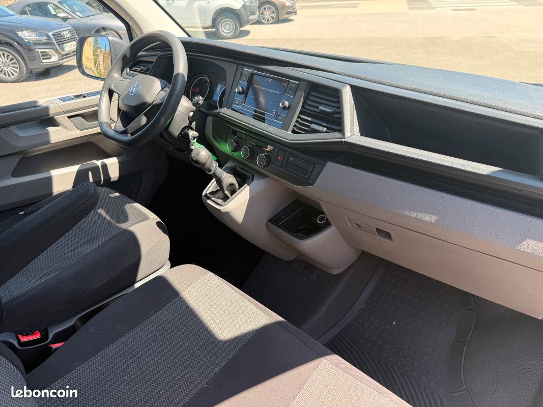 Volkswagen Transporter T6.1 L2H1 20 TDI 150ch 4 Motion Bv6m. Hayon CarPlay Equipement 89900 kms (image 2)