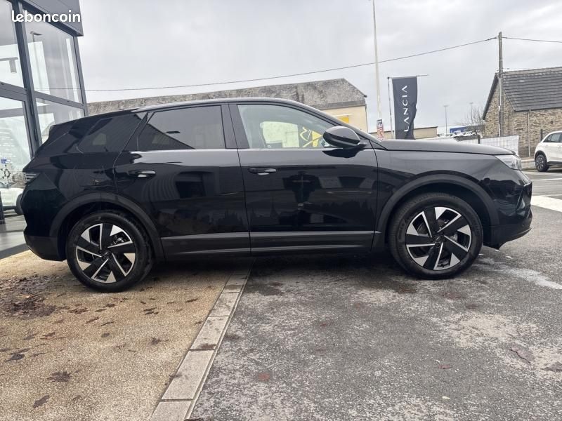 Opel Grandland 1.2 Turbo Hybrid 145ch GS e-DCT6 (image 4)