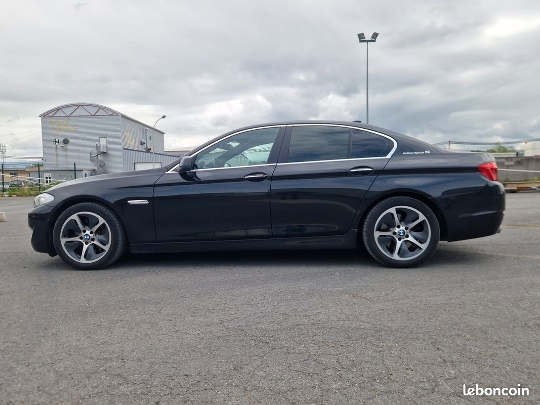 Bmw Série 5 F10 Luxe ActiveHybrid 340ch (535i) / Caméra 360 / Xénon / Toit Ouvrant / GARANTIE 1AN (image 3)