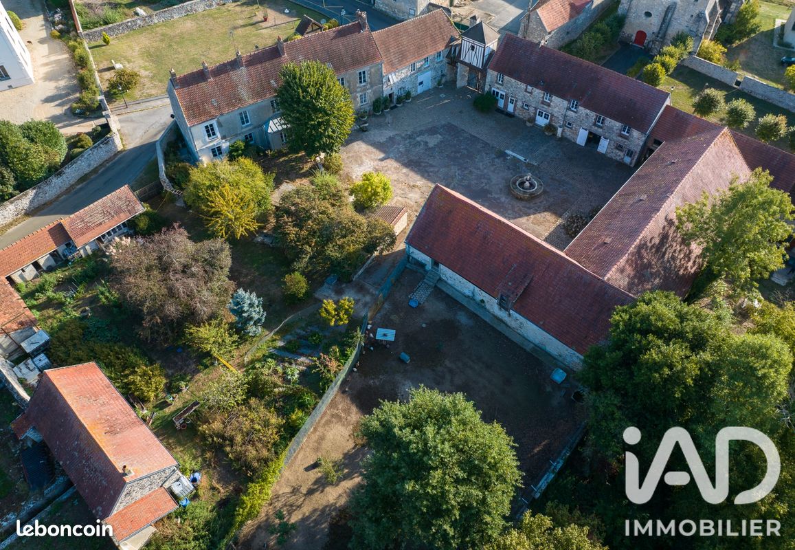 Maison 15 pièces 488 m² · à Betz · 488 m² · 435 000 €