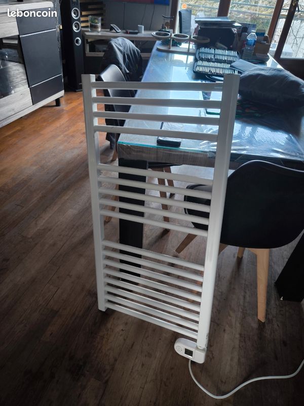 Radiateur mural (image 1)