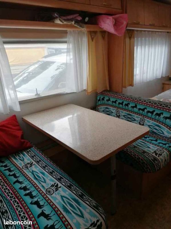 ✅️ Caravane Bürstner avec lit central Ventana ✅️ (image 2)