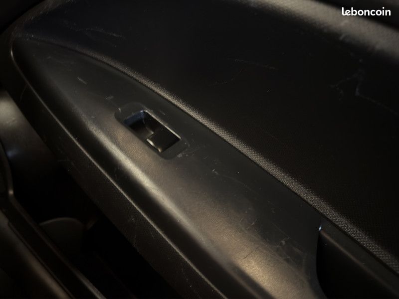 Mitsubishi SPACE STAR 1.0 MIVEC 71CH 2019 à partir de 94,07 /mois (image 20)