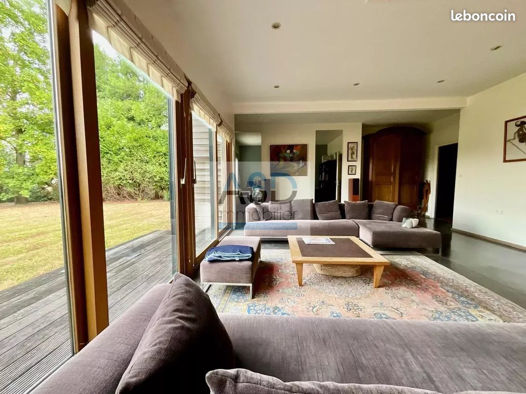 Maison 6 pièces 230 m² · à Frelinghien · 230 m² · 620 000 €