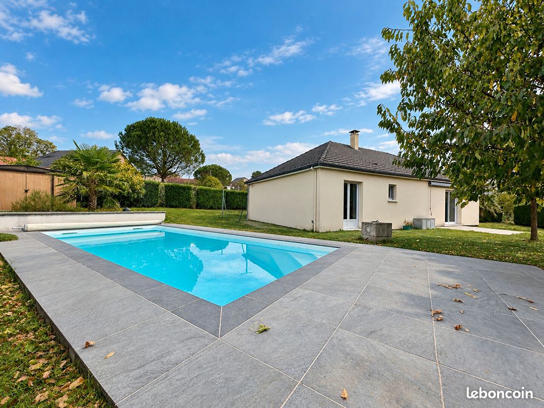 Maison 5 pièces 100 m² · à Saint-Pantaléon-de-Larche · 100 m² · 255 000 €