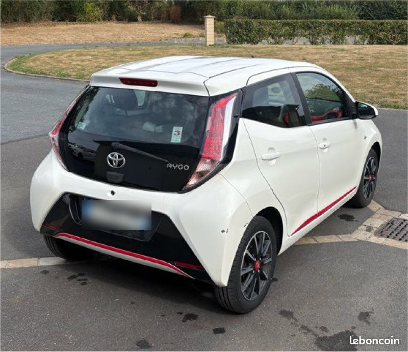 Toyota Aygo 1.0 VVT (image 2)