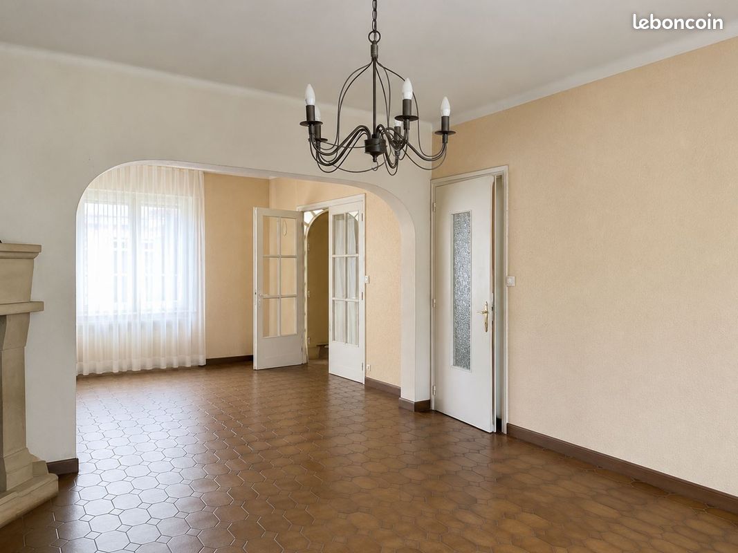 Maison 5 pièces 110 m² · à Lille · 110 m² · 310 000 €