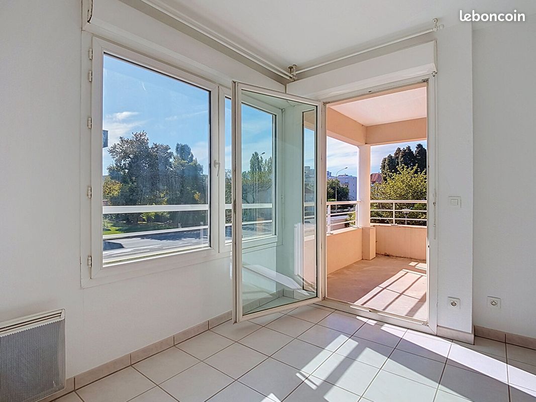 Appartement 2 pièces 43 m² · à Pau · 43 m² · 650 €/mois
