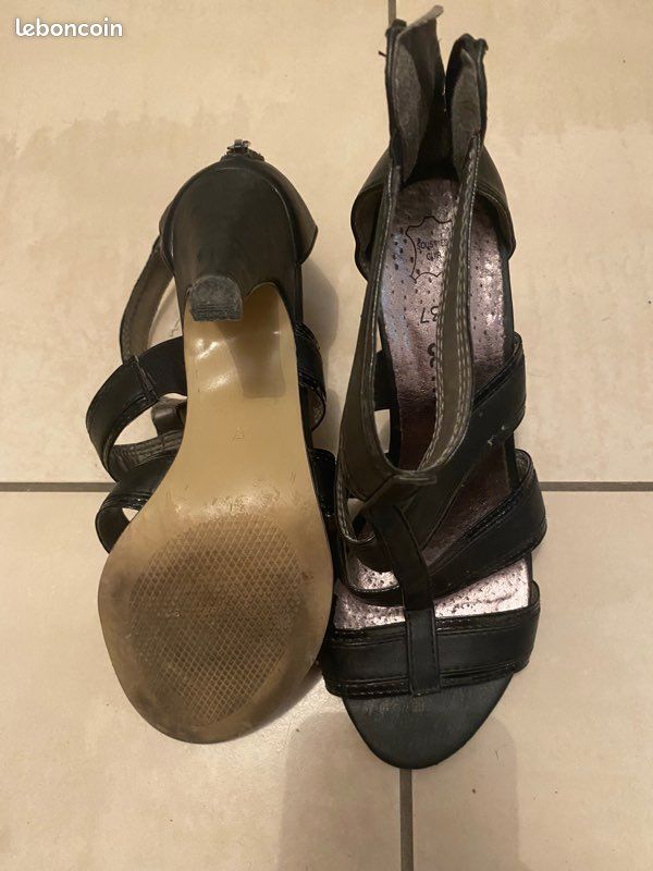 Lot de chaussures (image 4)