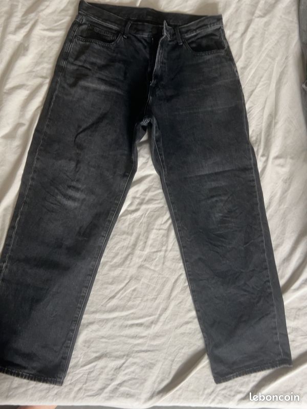 Jean UNIQLO noir / gris anthracite délavé, taille W34 (image 1)