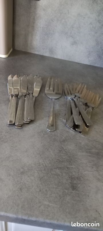 12 couverts à poisson en inox (image 1)