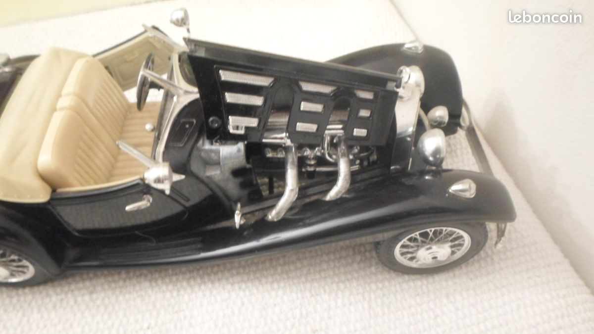 Miniature Mercedes 500 SL Coupé Noir - 1/24 Par Guiloy - Réf 64538 - État Neuf